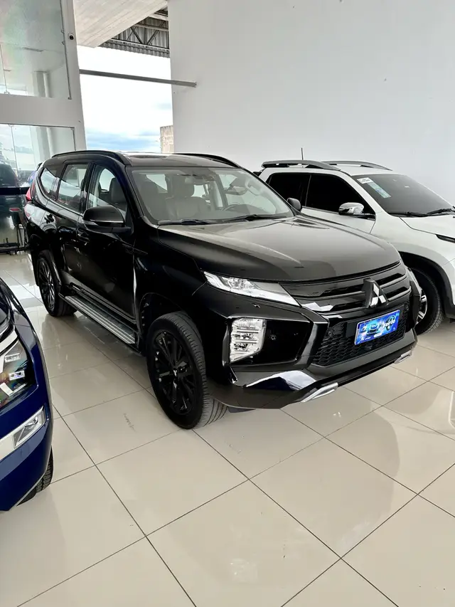 Carro Mitsubishi Pajero Sport 2024 Legend 2.4