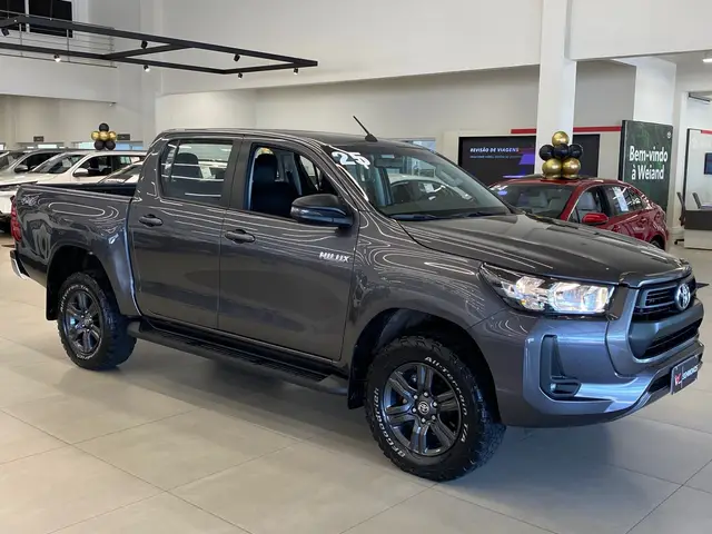 Carro Toyota Hilux Cabine Dupla 2025 SR 4x4 2.8 Diesel
