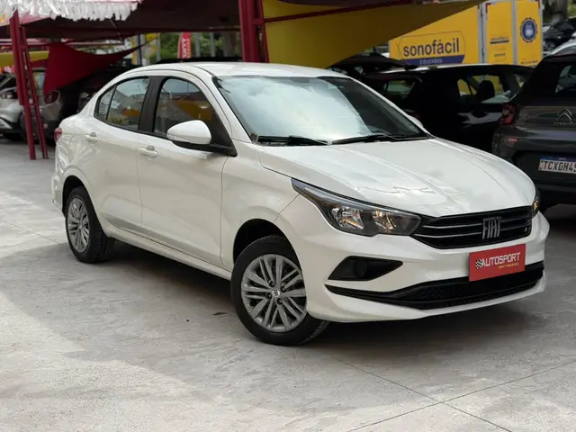 Carro Fiat Cronos 2025 Drive 1.0