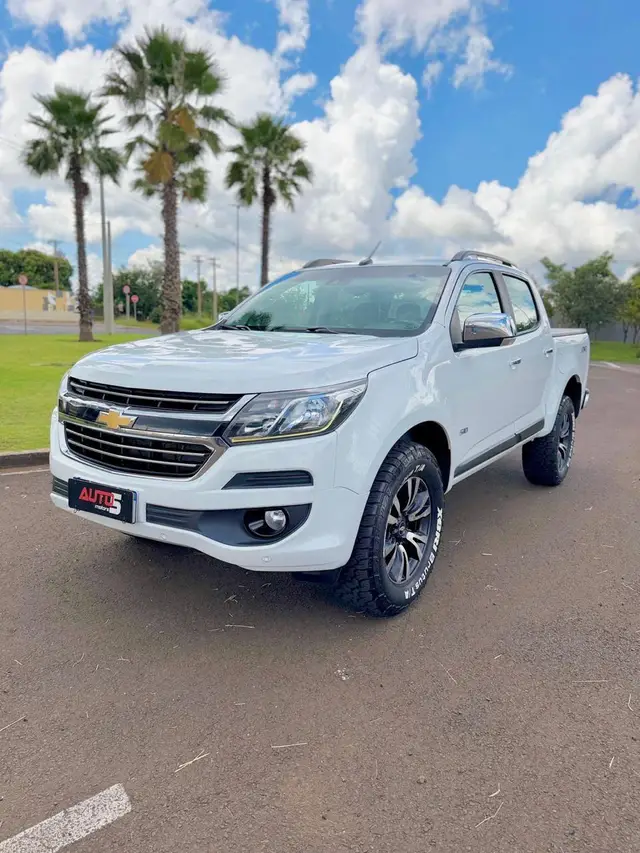 Carro Chevrolet S10 Cabine Dupla 2018 S10 2.5 ECOTEC SIDI LTZ 4WD (Cabine Dupla) (Aut)