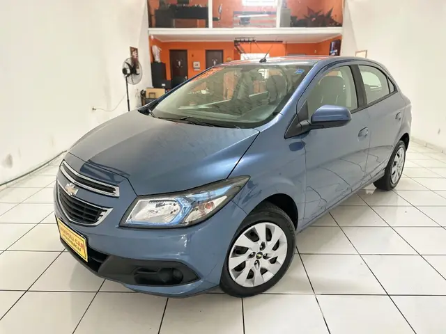 Carro Chevrolet Onix 2015 1.4 LT SPE/4