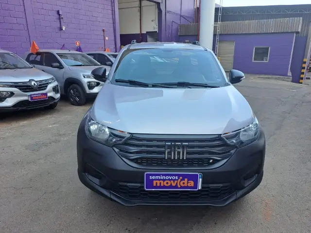 Carro Fiat Strada 2025 Endurance 1.3 Flex 8V CS