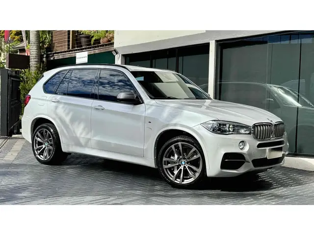 Carro BMW X5 2017 M 4.4 V8 Bi-Turbo (Aut.)