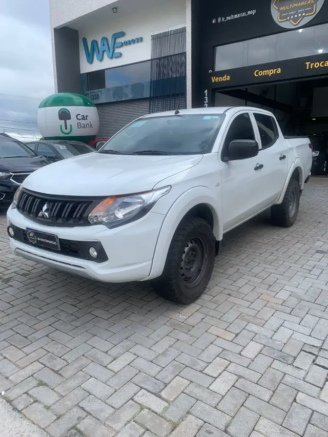 Carro Mitsubishi L200 2023 Triton GL 2.4 Turbo