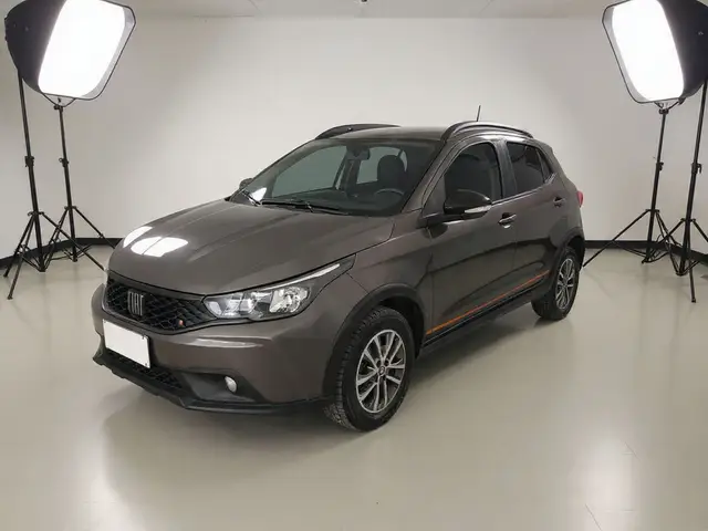 Carro Fiat Argo 2024 Trekking 1.3 CVT