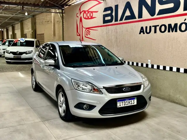 Carro Ford Focus Hatch 2012 GL 1.6 16V (Flex)