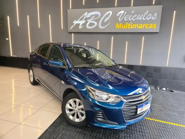 Carro Chevrolet Onix Plus 2023 LT 1.0