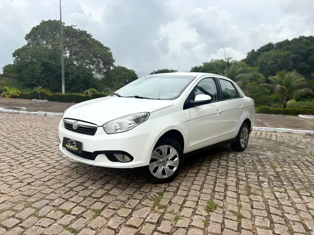 Carro Fiat Grand Siena 2014 Evo Attractive 1.4 8V (Flex)