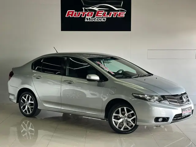 Carro Honda City 2014 Sport 1.5 16V (Flex)