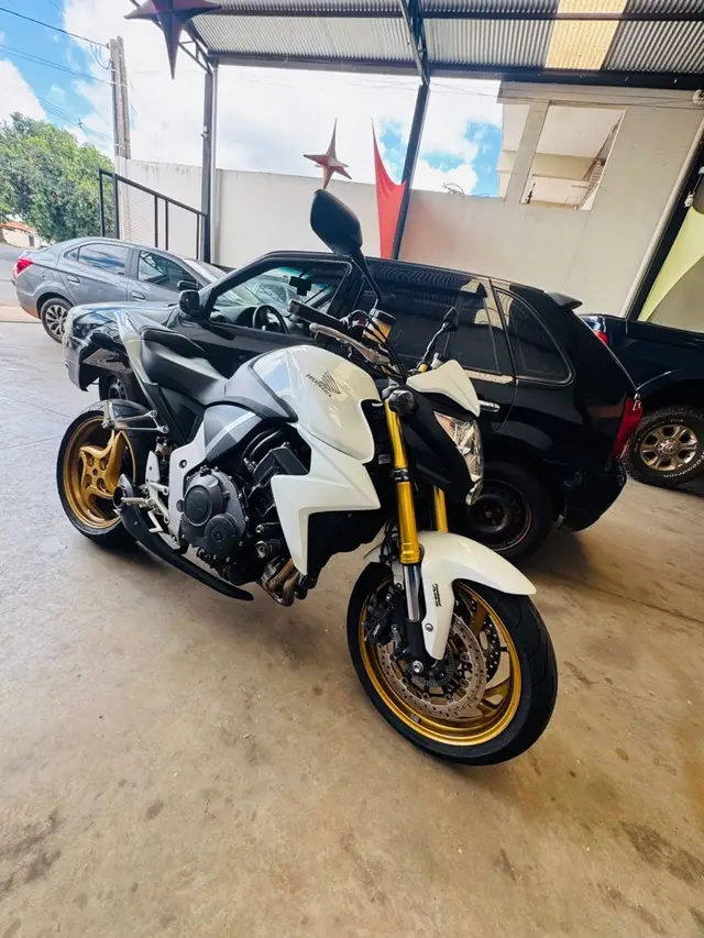 Moto Honda CB 1000R 2015 (ABS)