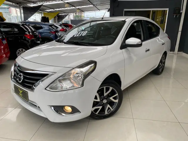Carro Nissan Versa 2017 1.6 16V SL FlexStart (Flex)