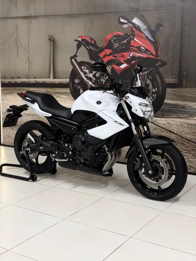 Moto Yamaha XJ6 N 2013 XJ6 N 600