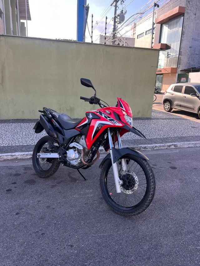 Moto Honda XRE 300 2023 Rally