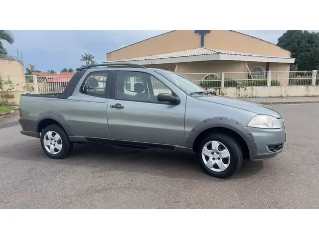 Carro Fiat Strada 2011 Working 1.4 (Flex)
