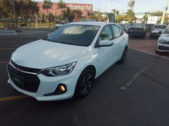 Carro Chevrolet Onix Plus 2025 LT 1.0