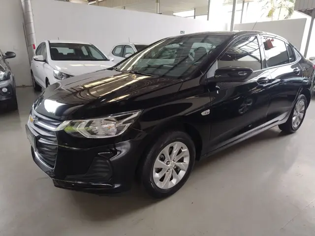 Carro Chevrolet Onix Plus 2023 LT 1.0