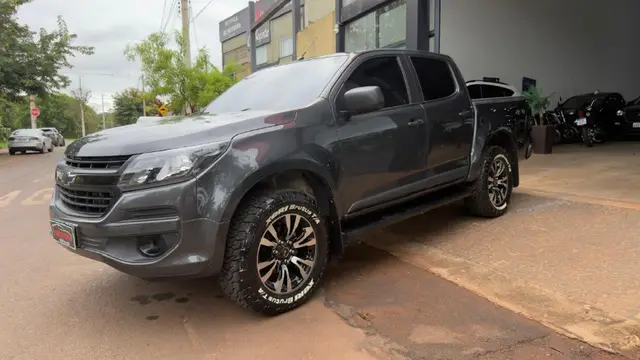 Carro Chevrolet S10 Cabine Dupla 2017 S10 2.8 CTDI LS 4WD (Cabine Dupla)