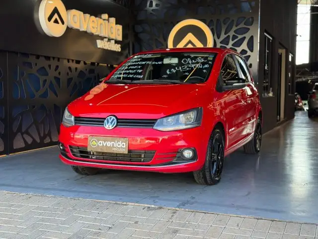 Carro Volkswagen Fox 2015 Pepper 1.6 16v MSI