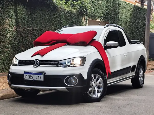 Carro Volkswagen Saveiro 2014 Cross 1.6 (Flex) (cab. estendida)