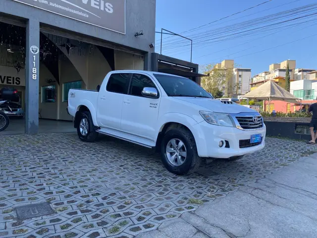 Carro Toyota Hilux Cabine Dupla 2015 Hilux 3.0 TDI 4x4 CD SRV (Aut)