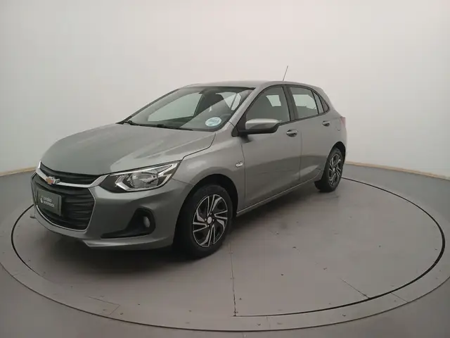 Carro Chevrolet Onix Plus 2024 LT 1.0