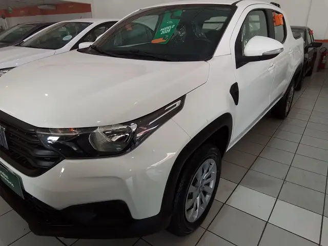Carro Fiat Strada 2025 Volcano 1.3 Flex 8V CD Aut.