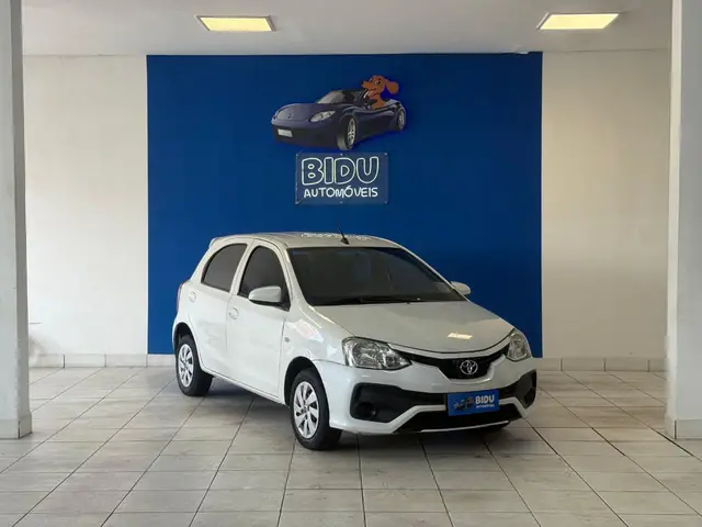 Carro Toyota Etios 2018 X 1.3 (Flex)
