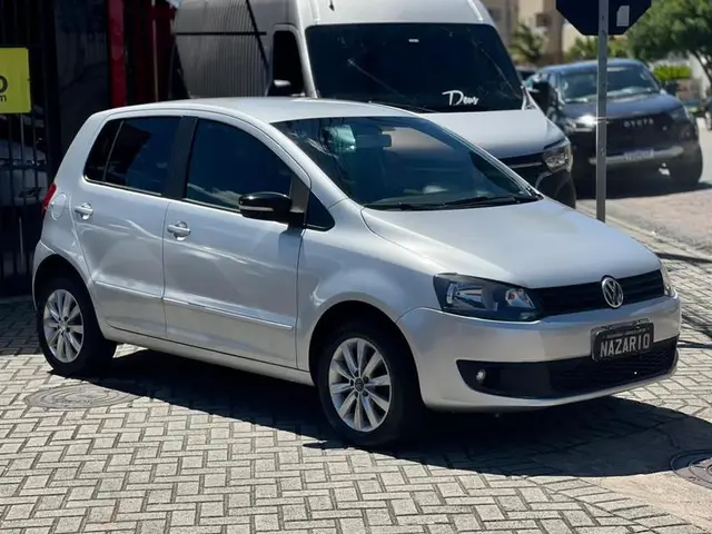 Carro Volkswagen Fox 2013 1.6 VHT (Flex)