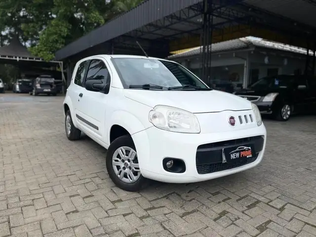 Carro Fiat Uno 2014 Vivace 1.0 8V (Flex) 2p