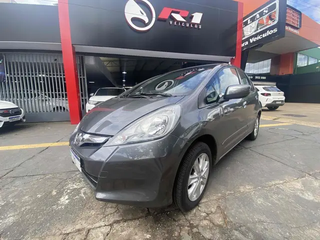Carro Honda Fit 2013 LX 1.4 (flex)