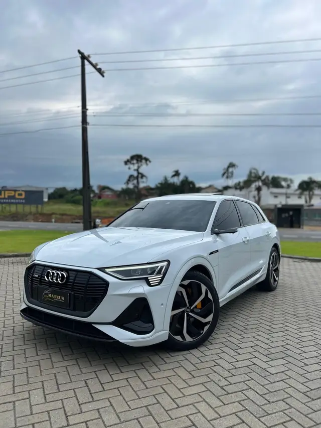 Carro Audi e-tron 2021 Performance Quattro (Aut)
