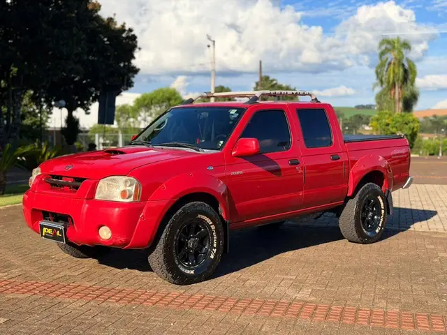 Carro Nissan Frontier 2005 SE Strike 4x4 2.8 (cab. dupla)
