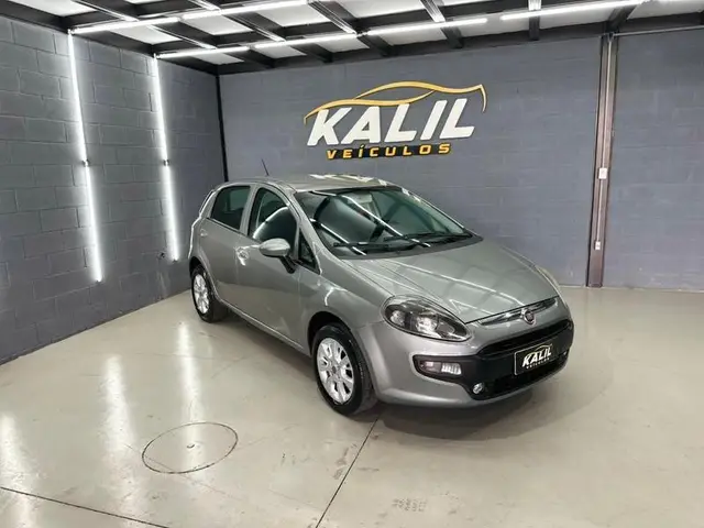 Carro Fiat Punto 2014 Attractive 1.4 (Flex)