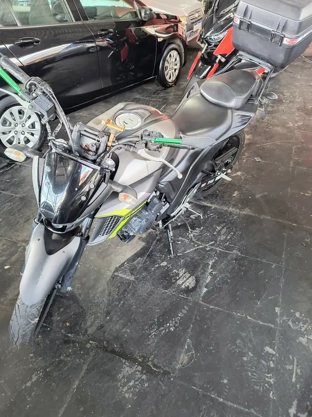 Moto Yamaha Fazer FZ25 2024 Flex