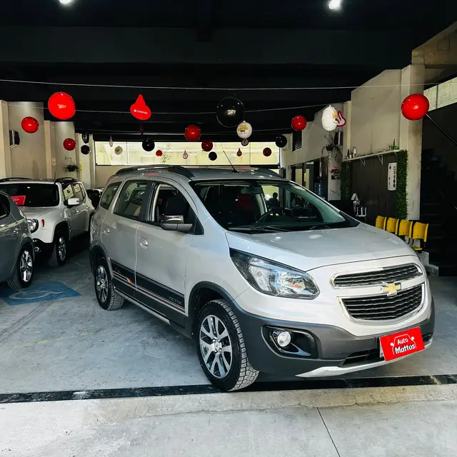 Carro Chevrolet Spin 2016 Activ 1.8 (Flex) (Aut)