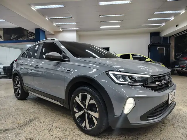 Carro Volkswagen Nivus 2023 Highline 200 TSI