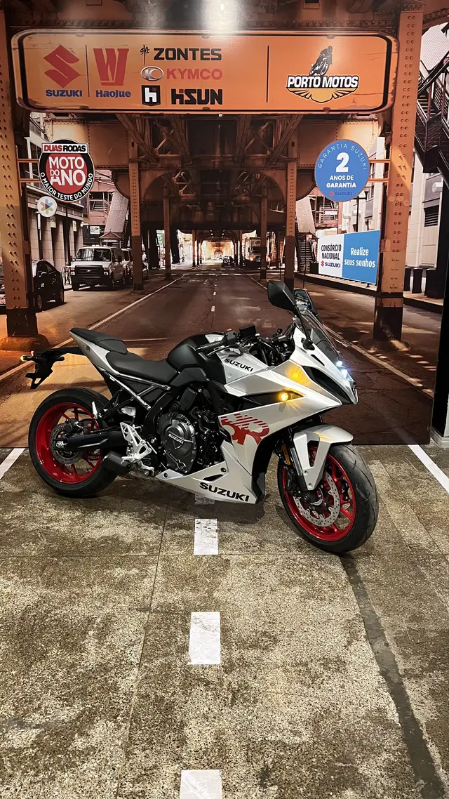Moto Suzuki GSX-8R 2026 (ABS)