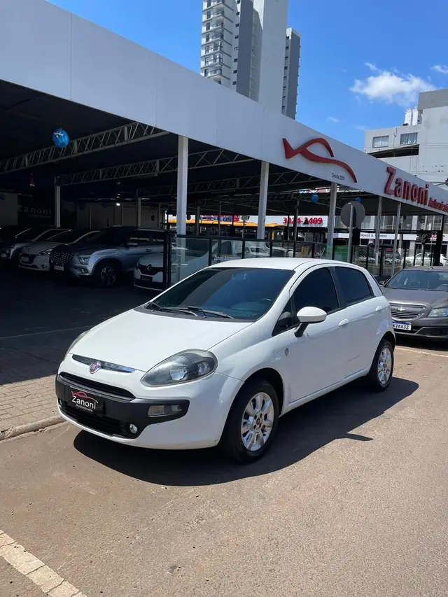 Carro Fiat Punto 2016 ATTRACTIVE ITALIA 1.4 F.Flex 8V 5p