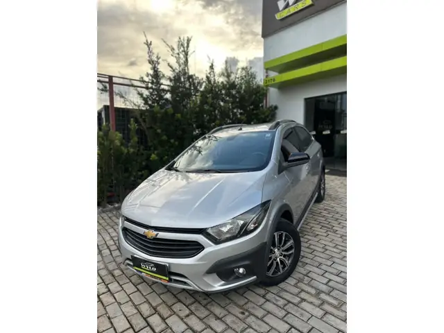 Carro Chevrolet Onix 2018 1.4 Activ SPE/4