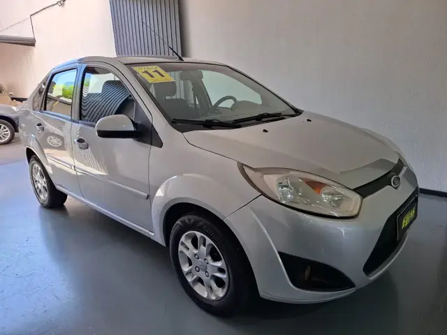 Carro Ford Fiesta Sedan 2011 1.6 (Flex)