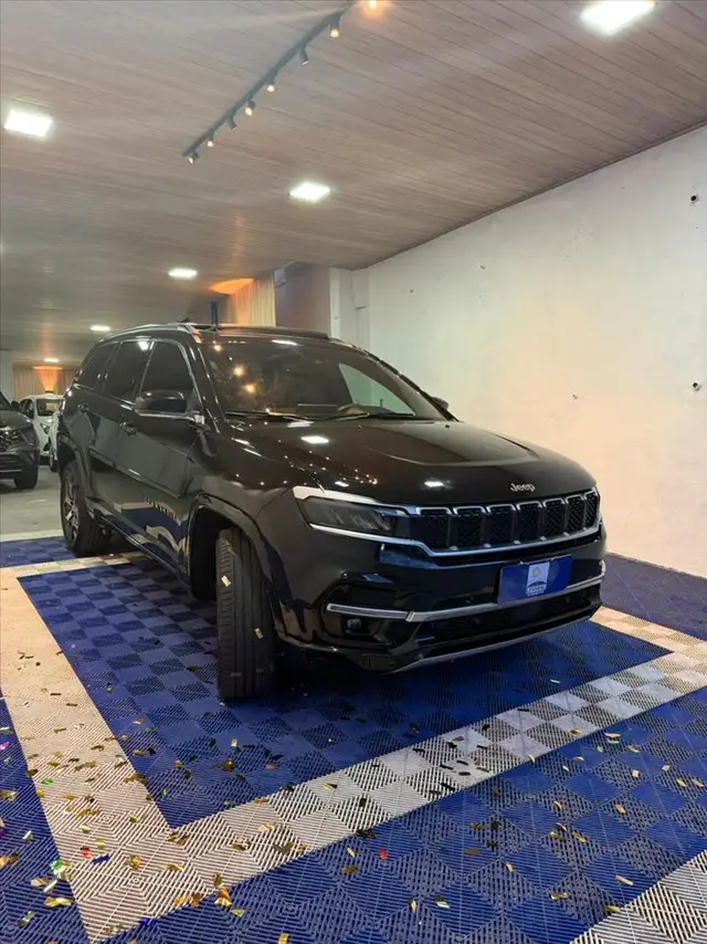 Carro Jeep Commander 2022 Overland TD380 Diesel 4x4 (Aut)