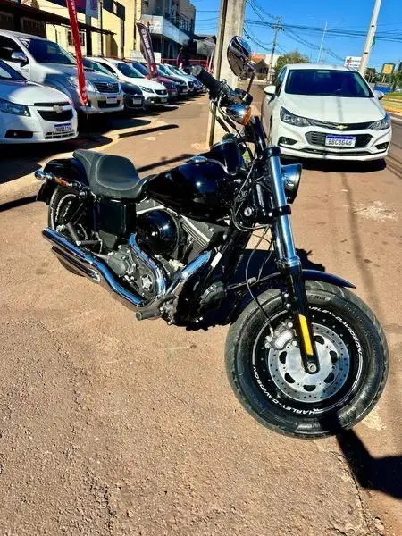 Moto Harley-Davidson Dyna 2015 Fat Bob
