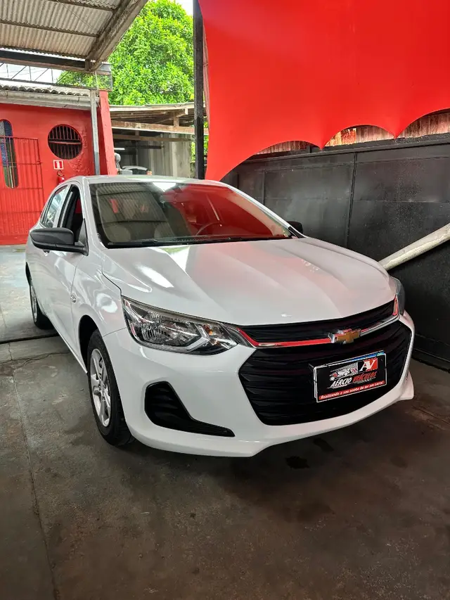 Carro Chevrolet Onix 2023 1.0