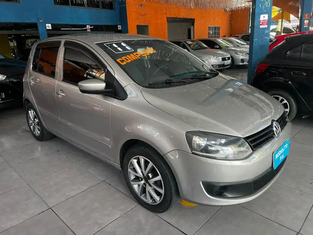 Carro Volkswagen Fox 2011 1.6 8V (Flex)