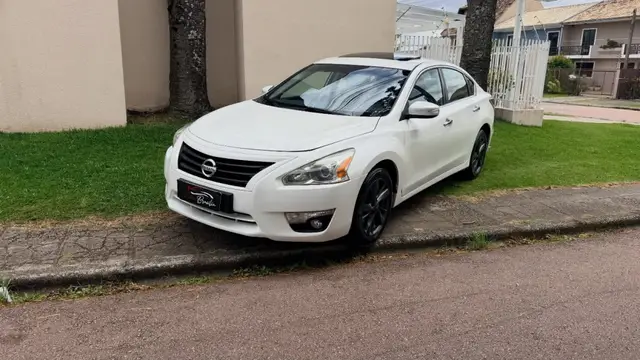 Carro Nissan Altima 2014 SL 2.5 X-Tronic CVT