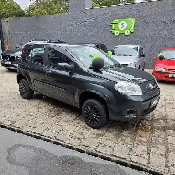 Carro Fiat Uno 2012 Vivace 1.0 8V (Flex) 4p