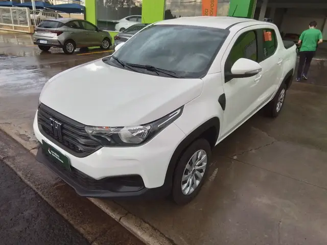 Carro Fiat Strada 2025 Volcano 1.3 Flex 8V CD Aut.