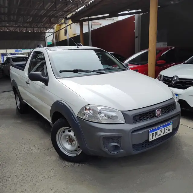 Carro Fiat Strada 2016 Working 1.4 (Flex)