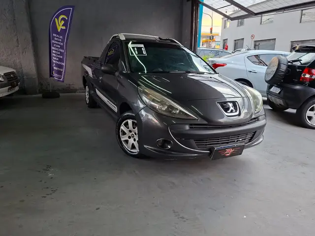 Carro Peugeot Hoggar 2011 XR 1.4 (10 ANOS BRASIL) (Flex)