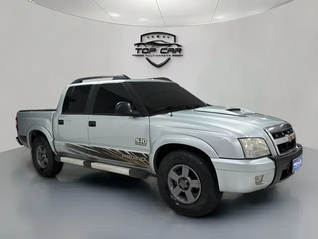 Carro Chevrolet S10 Cabine Dupla 2011 S10 Rodeio 2.4 Flexpower 4X2 (Cab Dupla)
